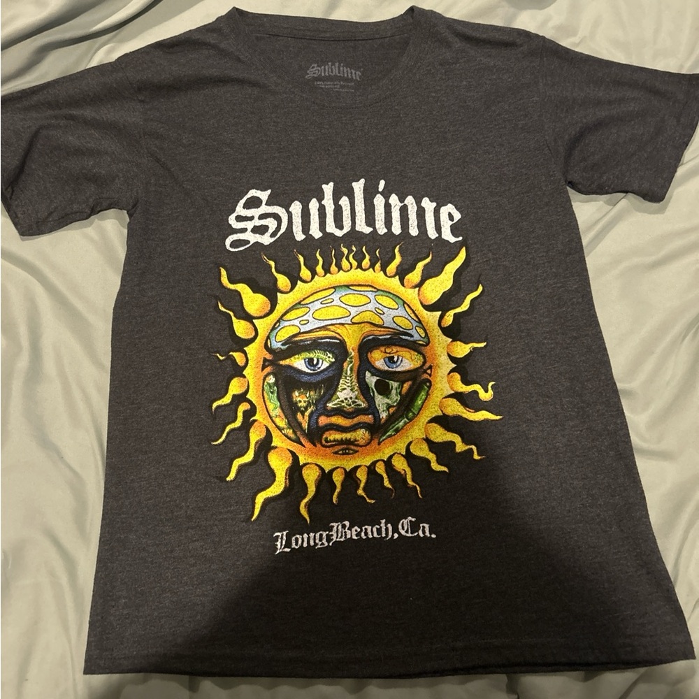 Men’s Sublime Graphic T-Shirt in Grey with yellow. Size Small. Worn once.